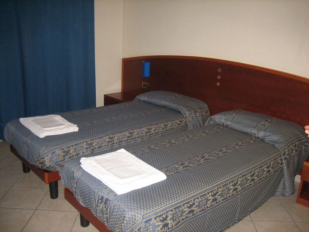 Albergo Ristorante Sterlina Grizzana Ruang foto